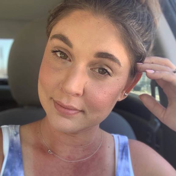 Meet your Posher, Sondra - Picture 1 of 1